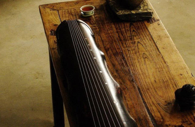 荆州市古琴蕴含的传统文化，一把古琴制备出来要两年的时间